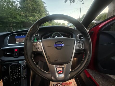Volvo V40 1.6 T3 R-Design Nav Euro 5 (s/s) 5dr 72