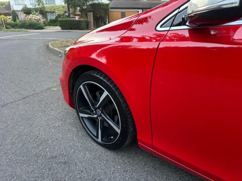 Volvo V40 1.6 T3 R-Design Nav Euro 5 (s/s) 5dr 24