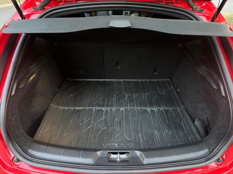 Volvo V40 1.6 T3 R-Design Nav Euro 5 (s/s) 5dr 85