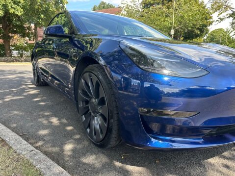 Tesla Model 3 (Dual Motor) Performance Auto 4WDE 4dr (Performance Upgrade) 25