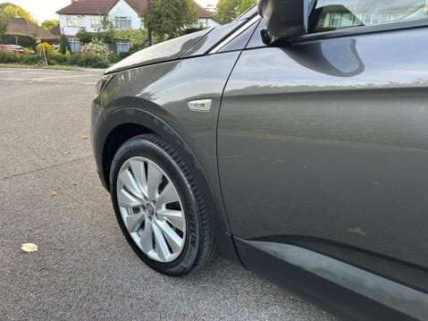 Vauxhall Grandland X 1.2 Turbo Elite Nav Premium Auto Euro 6 (s/s) 5dr 41