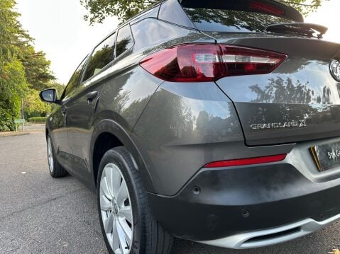 Vauxhall Grandland X 1.2 Turbo Elite Nav Premium Auto Euro 6 (s/s) 5dr 31
