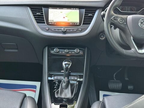 Vauxhall Grandland X 1.2 Turbo Elite Nav Premium Auto Euro 6 (s/s) 5dr 75