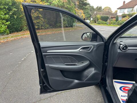 MG ZS 1.0 T-GDI Exclusive Auto Euro 6 5dr 62