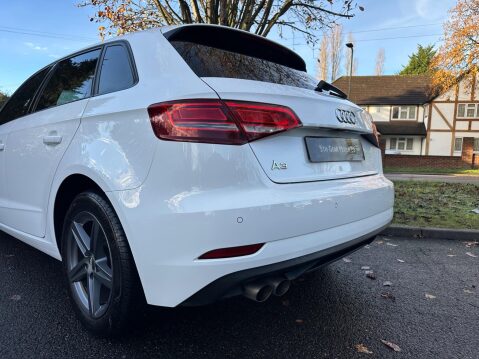 Audi A3 1.5 TFSI CoD 35 SE Technik Sportback S Tronic Euro 6 (s/s) 5dr 41
