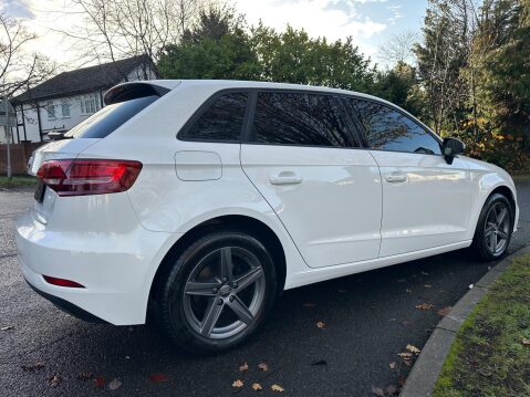 Audi A3 1.5 TFSI CoD 35 SE Technik Sportback S Tronic Euro 6 (s/s) 5dr 26
