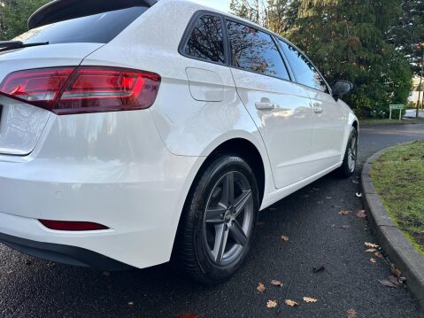 Audi A3 1.5 TFSI CoD 35 SE Technik Sportback S Tronic Euro 6 (s/s) 5dr 24