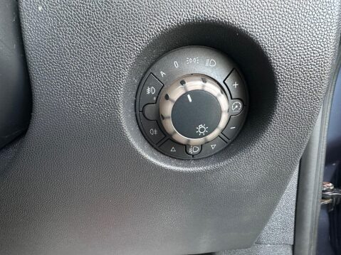 Vauxhall Corsa 1.4i 16v Design 3dr (a/c) 61