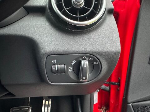 Audi A1 1.4 TFSI S line Sportback S Tronic Euro 6 (s/s) 5dr 70