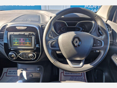 Renault Captur 0.9 TCe ENERGY Iconic Euro 6 (s/s) 5dr 10