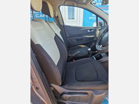 Renault Captur 0.9 TCe ENERGY Iconic Euro 6 (s/s) 5dr 22