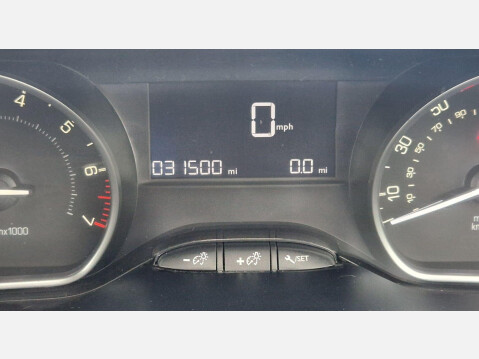 Peugeot 2008 1.2 PureTech Active Euro 6 5dr 8