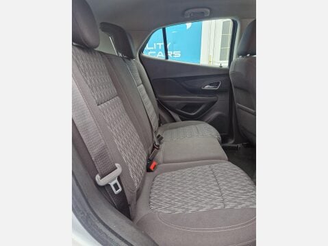 Vauxhall Mokka 1.6i Exclusiv 2WD Euro 6 (s/s) 5dr 20