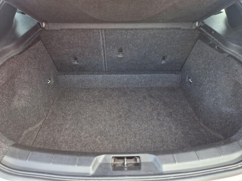 Volvo V40 1.6 D2 SE Euro 5 (s/s) 5dr 7