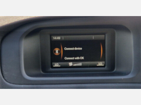 Volvo V40 1.6 D2 SE Euro 5 (s/s) 5dr 15