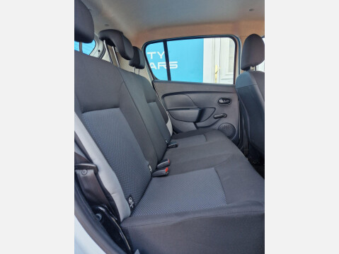 Dacia Sandero 1.2 Ambiance Euro 6 5dr 18
