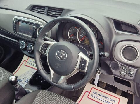 Toyota Yaris 1.33 Dual VVT-i TR Euro 5 5dr 9