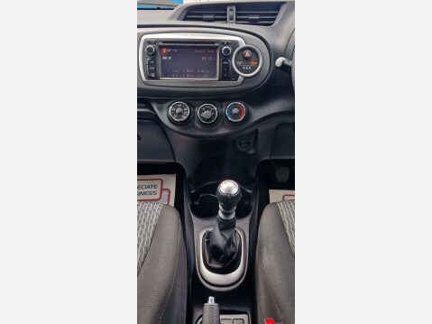 Toyota Yaris 1.33 Dual VVT-i TR Euro 5 5dr 12
