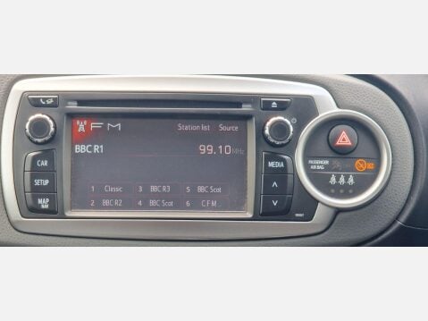 Toyota Yaris 1.33 Dual VVT-i TR Euro 5 5dr 15