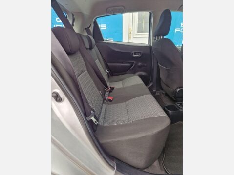 Toyota Yaris 1.33 Dual VVT-i TR Euro 5 5dr 23