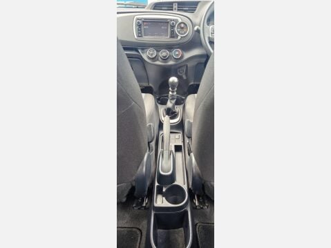 Toyota Yaris 1.33 Dual VVT-i TR Euro 5 5dr 13