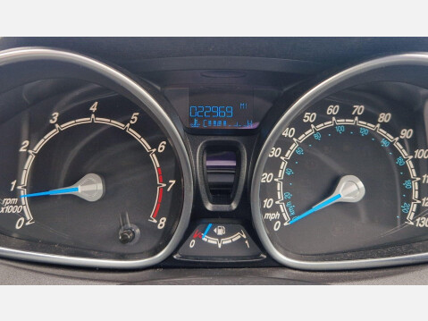Ford Fiesta 1.25 Style Euro 5 3dr 8