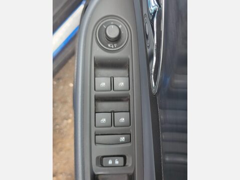 Vauxhall Mokka 1.6i SE 2WD Euro 6 (s/s) 5dr 20