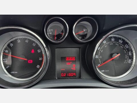 Vauxhall Mokka 1.6i SE 2WD Euro 6 (s/s) 5dr 8