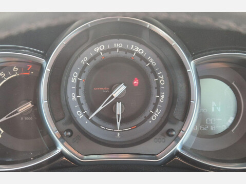 Citroen DS3 1.2 DStyle Plus Auto Euro 5 3dr 8