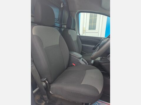 Nissan NV250 1.5 dCi Visia L1 Euro 6 (s/s) 4dr 16