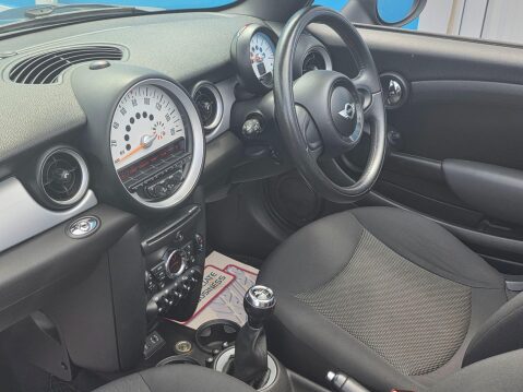 Mini Convertible 1.6 One Euro 6 2dr 21
