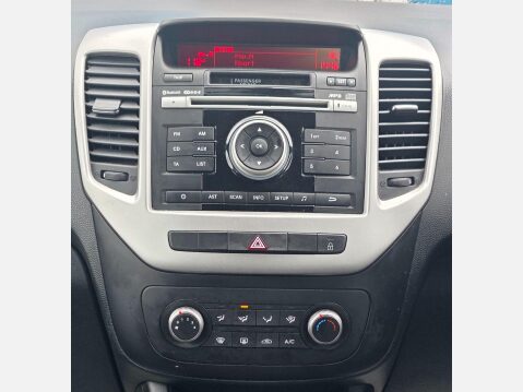 Kia Venga 1.4 2 Euro 6 (s/s) 5dr 13