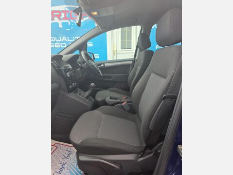 Vauxhall Zafira 1.6 16V Exclusiv Euro 5 5dr 22