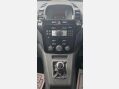 Vauxhall Zafira 1.6 16V Exclusiv Euro 5 5dr 12