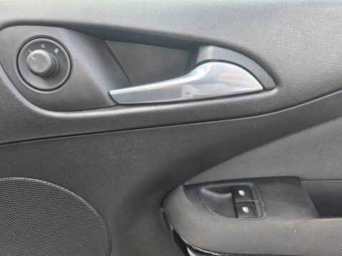 Vauxhall Adam 1.2i GLAM Euro 6 3dr 19