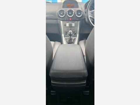 Vauxhall Antara 2.2 CDTi Exclusiv 2WD Euro 5 (s/s) 5dr 14