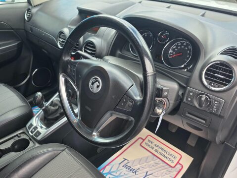 Vauxhall Antara 2.2 CDTi Exclusiv 2WD Euro 5 (s/s) 5dr 9