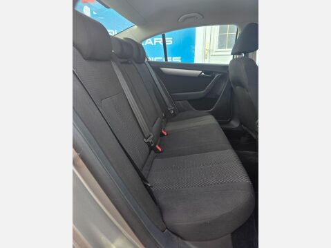 Volkswagen Passat 1.6 TDI BlueMotion Tech S Euro 5 (s/s) 4dr 10