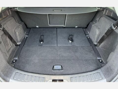 Land Rover Discovery Sport 2.0 TD4 SE Tech SUV 5dr Diesel Manual 4WD Euro 6 (s/s) (180 ps) 5