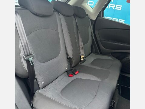 Renault Captur 1.5 dCi ENERGY Dynamique S Nav SUV 5dr Diesel Manual Euro 6 (s/s) (90 ps) 10