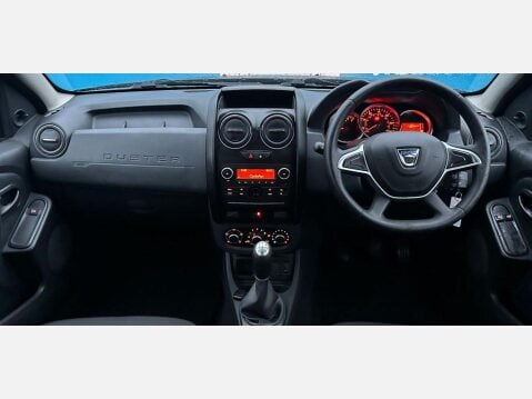 Dacia Duster 1.6 SCe Ambiance SUV 5dr Petrol Manual Euro 6 (s/s) (115 ps) 8