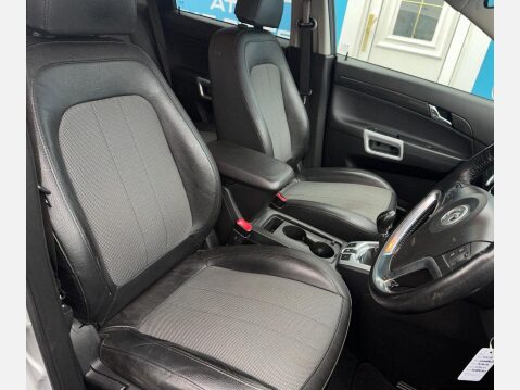 Vauxhall Antara 2.2 CDTi Exclusiv SUV 5dr Diesel Manual 2WD Euro 5 (s/s) (163 ps) 9