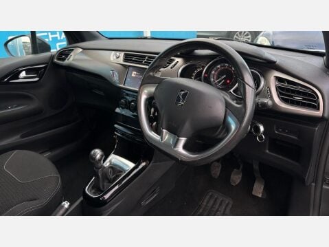 DS DS 3 1.2 PureTech Chic Hatchback 3dr Petrol Manual Euro 6 (82 ps) 6