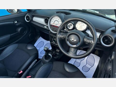 Mini Convertible 1.6 Cooper D Convertible 2dr Diesel Manual Euro 5 (s/s) (112 ps) 7