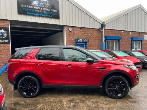 Land Rover Discovery Sport 2.0 TD4 HSE Black Auto 4WD Euro 6 (s/s) 5dr 5