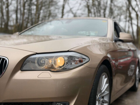 BMW 5 Series 3.0 523i SE Steptronic Euro 5 4dr 10