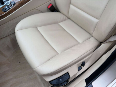 BMW 5 Series 3.0 523i SE Steptronic Euro 5 4dr 30