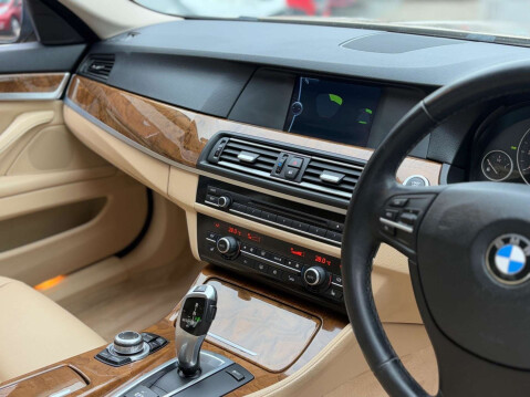 BMW 5 Series 3.0 523i SE Steptronic Euro 5 4dr 54