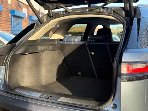 Land Rover Range Rover Velar 2.0 P250 SE Auto 4WD Euro 6 (s/s) 5dr 30