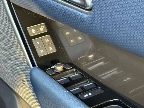 Land Rover Range Rover Velar 2.0 P250 SE Auto 4WD Euro 6 (s/s) 5dr 76